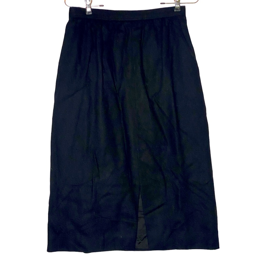 Vintage JH Collectibles
Midi Black Lined 100% Wool Pencil Skirt